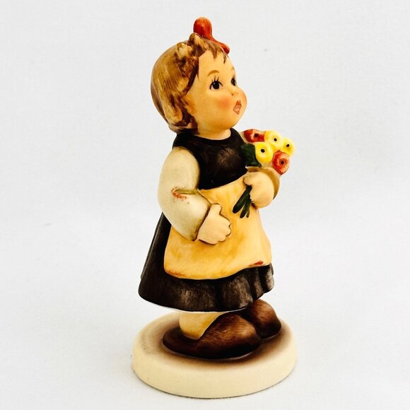 Goebel Hummel "Pretty Posie" #2174/A - First Issue (2004) TMK - Picture 5 of 8